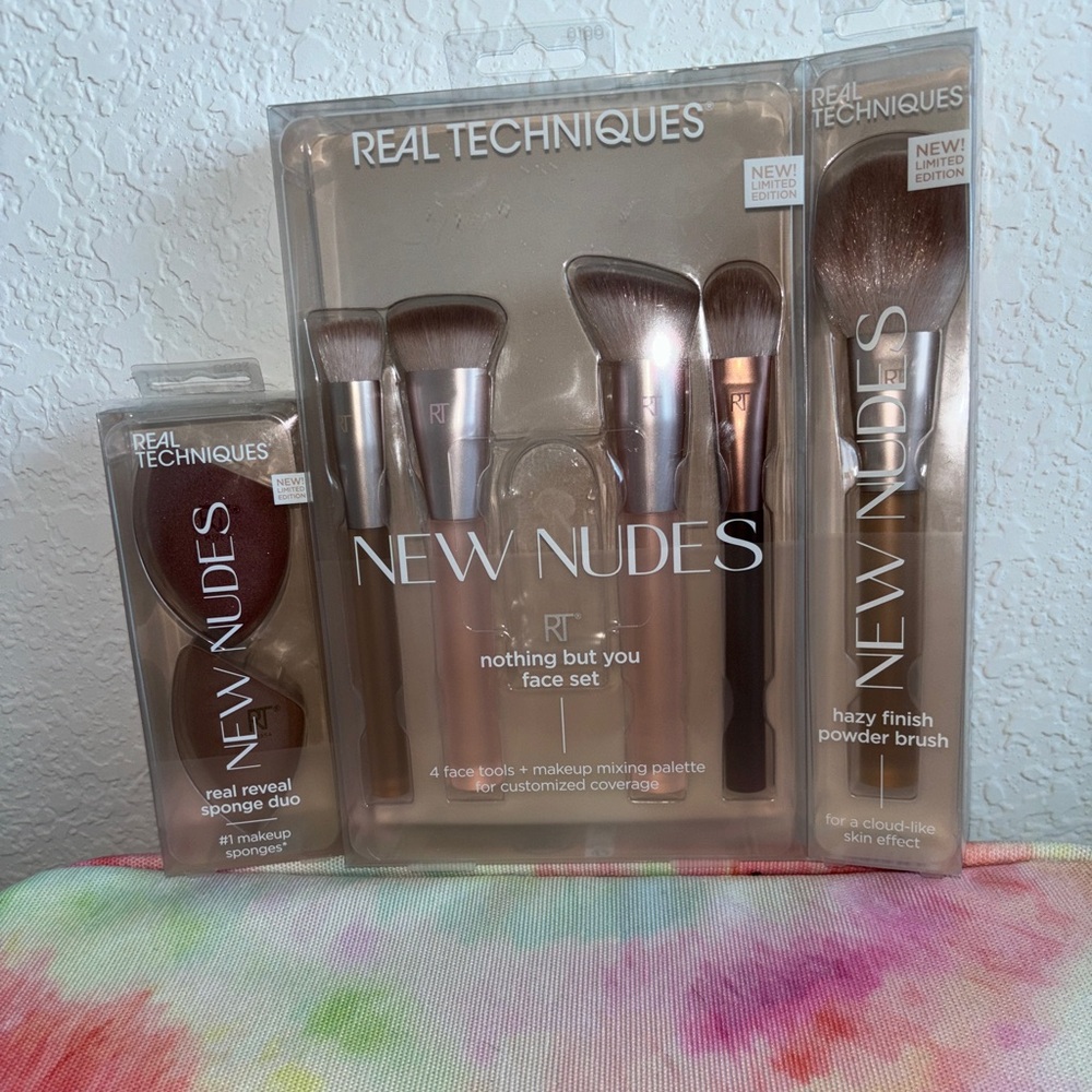 Real Techniques New Nudes NEW Limited Edition Makeup Brush Set BUNDLE NWT